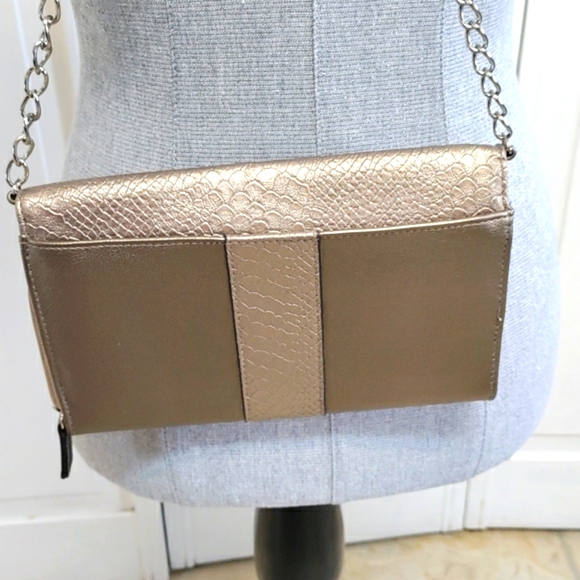 Jessica Simpson Crossbody purse - Picture 2 of 6